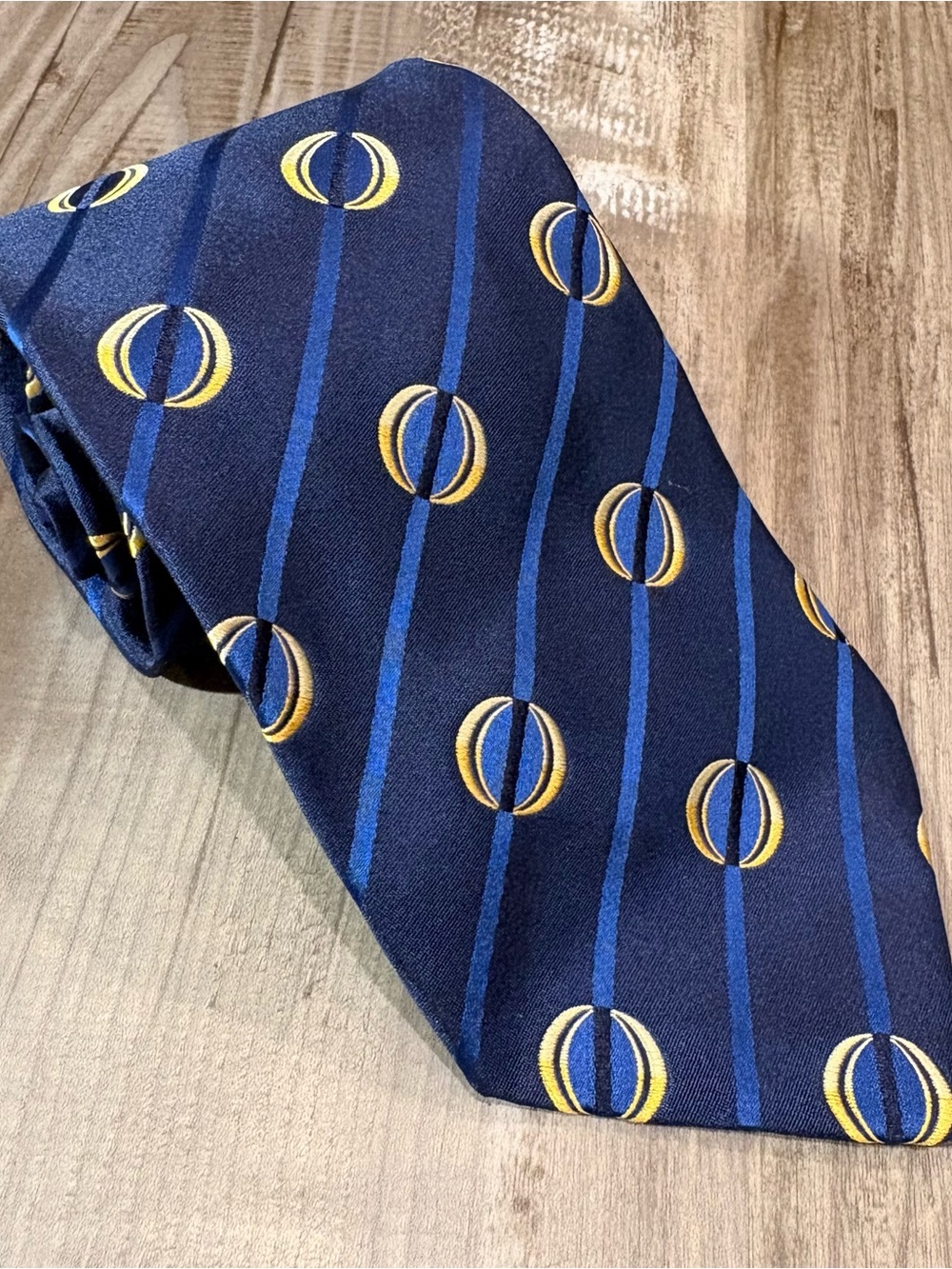 Ermenegildo Zegna Blue/ Gold Geometric 100% Silk Tie Men's